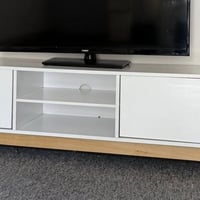 ميز تيفي • سليمانى • للبيع