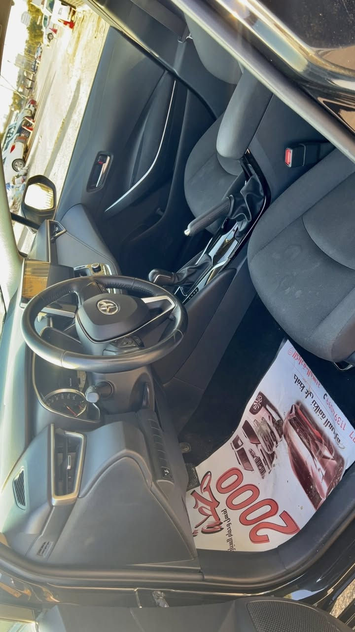 السلام عليكم كورلا خليجي موديل ٢٠٢٣ سياره جيهان محرك ١٨٠٠ فتحه ويل كب تحكم ستيرن مكفوله كفاله عامه للبيع مكان السياره المأمون ماشيه ٢٨ الف كيلو قابله للزياده 
السعر ١٧٦٠٠ دولار تواصل واتس اب 
***********
وتحياتي بيها مجال بسيط سياره جديده جدا
