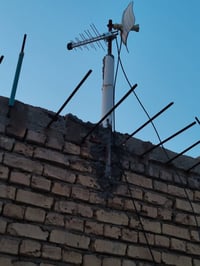 جهاز ستلايت مع شبكه مال طوبه بث ارضي وبيه قنوات عاديه للبيع بسعر 40الف...