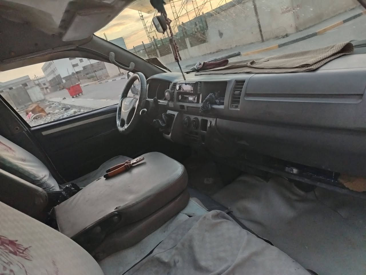 السلام عليكم تايجر للبيع 2015 75 وبيها مجال بكان البصره تنومه ***********
