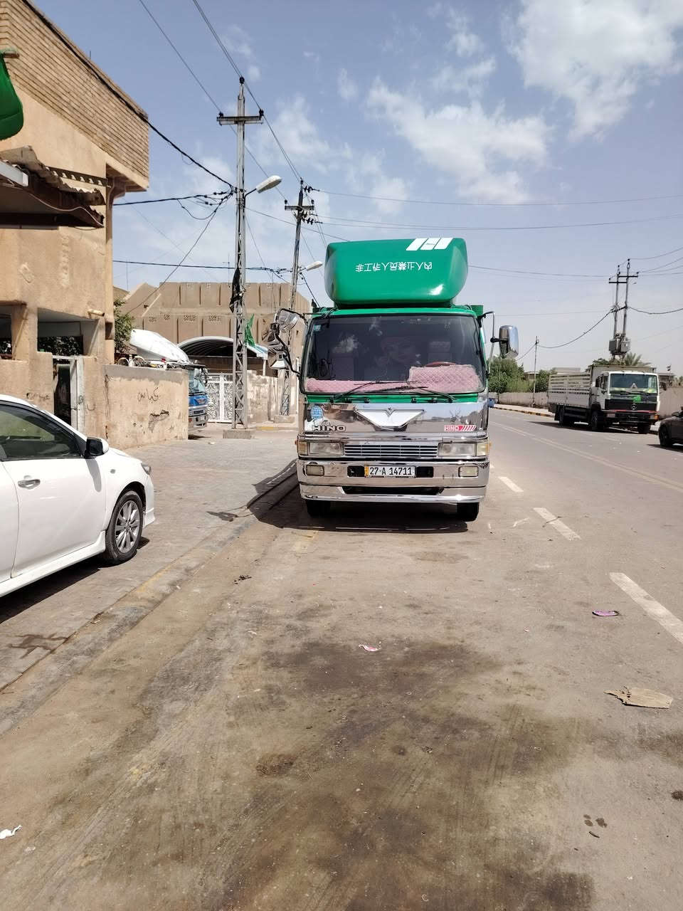 سلام عليكم سياره هينو طيرة ستة وربع بلادي ٧٠ سوبر سياره جاهز من كلشي مكان كوت لشهداه ***********
