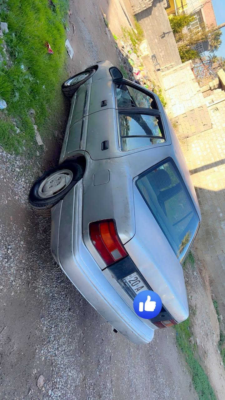 ياالله اكسله موديل 93 سنويه لل30 مشروع وطني نكليزي 
 نوزل  محرك مفتوح بي بخار بدايته  كير جديد 
تخم تايرات جدد باتري جديد جامه امامي جديده 
صدر كله نضيف بل عافيه ع ياخذه بسمنه سياره ***********عنواني ديالئ بعقوبه تحرير سعر ب15بيه مجال حك جيتك
