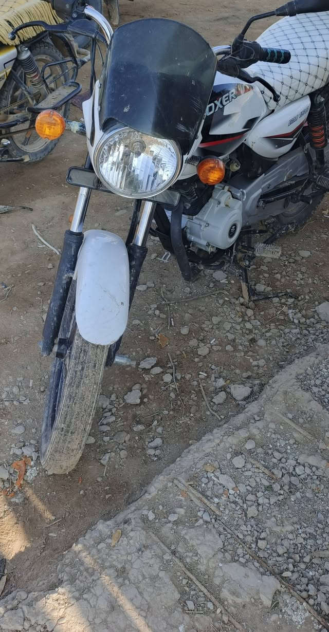 دراجة بوكسر موديل 2023مكفوله كفاله عامه رقم وسنويه باسمي السعر مليونين ***********
