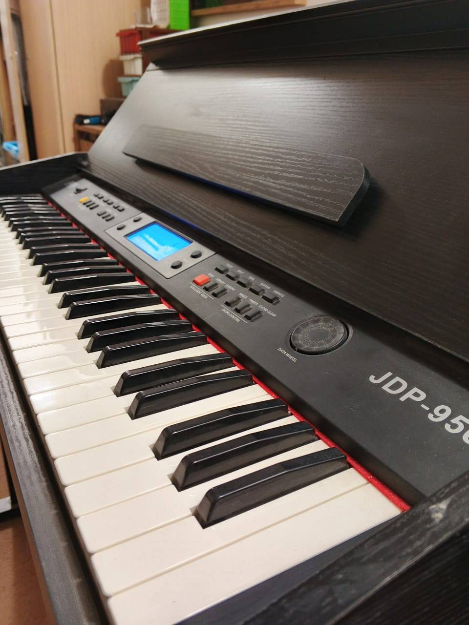 بيانو ديجتال نظيف مشتريه من تركيا .....
جهاز حلو ديكورة حلو واصواته حلوة ...
سعر ٣٥٠ الف


**إذا كنت صاحب هذا الإعلان وتريد حذفه لأي سبب، رجاءا أرسل رسالة إلى الدعم الفني**