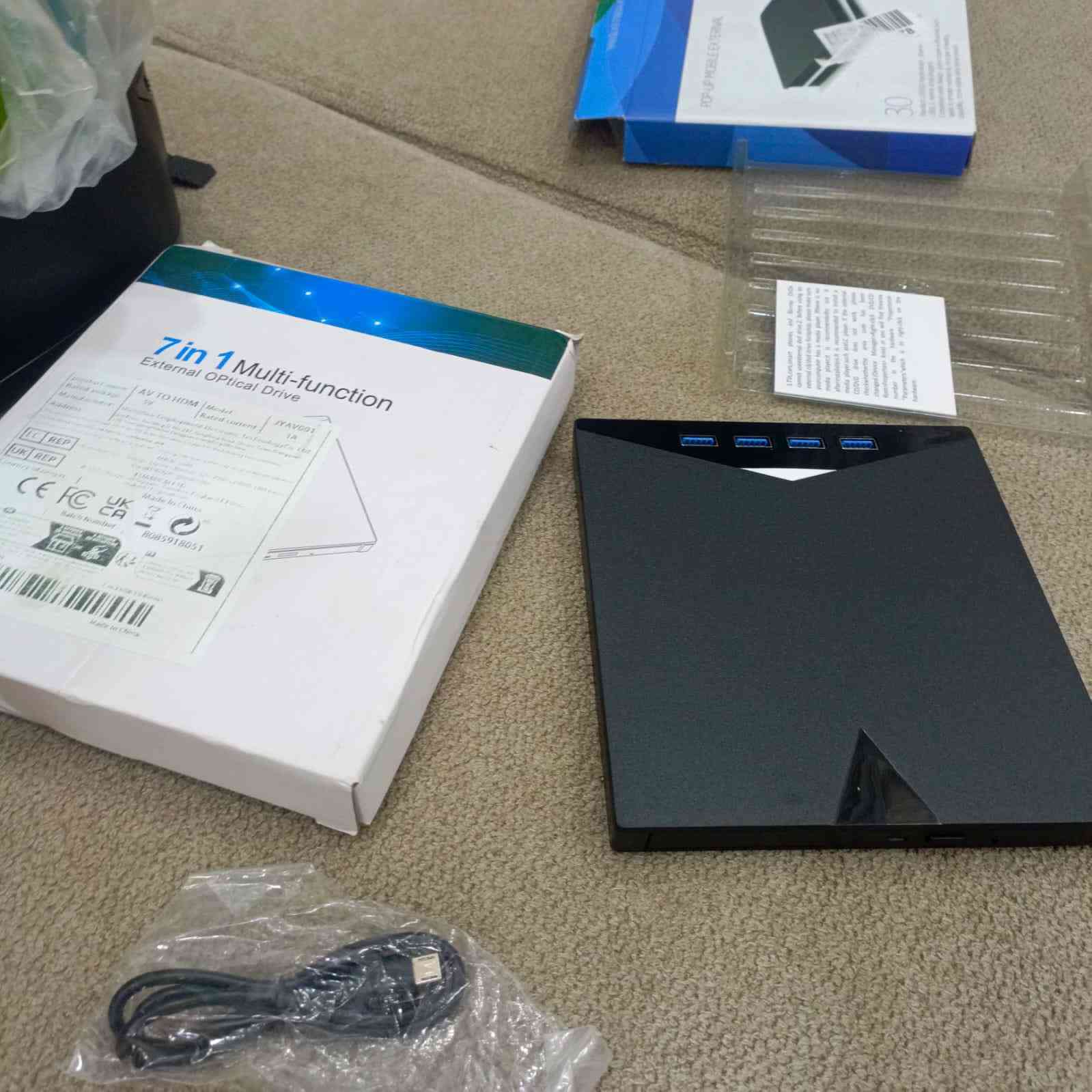 وينهم المهندسسين مشغل اقراص ٧*١ 
اصلي مع توصيل٣٥


**إذا كنت صاحب هذا الإعلان وتريد حذفه لأي سبب، رجاءا أرسل رسالة إلى الدعم الفني**