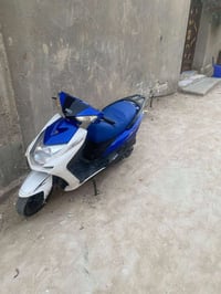 دراجهه سكنس (2023)للبيع كاملهه مابيهه ايي نقص تشتغلل علهه لبصمهه وسلفف...