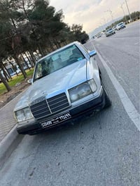 مرسيدس E300 • ١٩٩٠ • اوتوماتيك