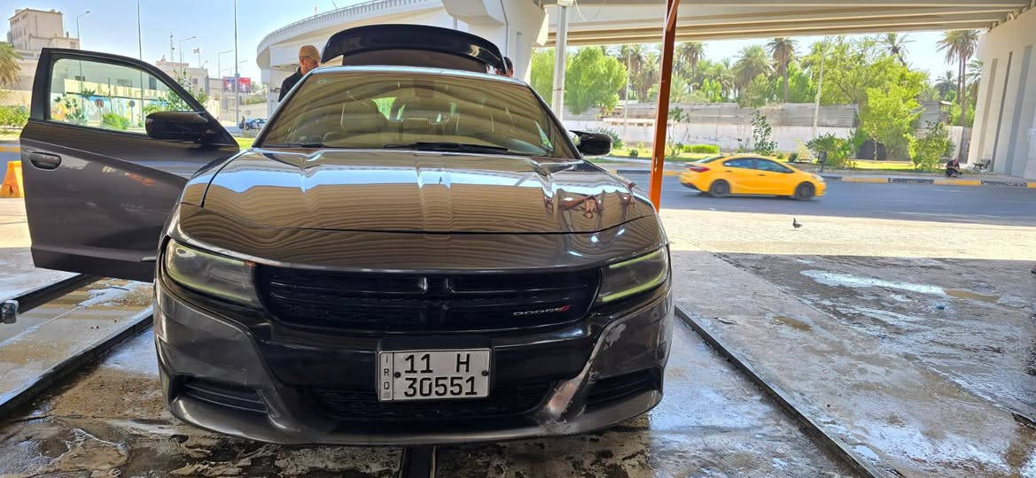 السلام عليكم جارجر SXT خليجي 3600 موديل 17  فول مواصفات السياره مال بيت النقص لبيه كم قطعه بارد وصدر شويه تعبان  لباقي مكفول كفاله عامه عل سونار السونار موجود بل صور  كم قطعه بيهه بارد اموضحهن بل صور البارد السعر170 وبيه مجال مامتواجد بلفيس الموشراي خلي يعبر المنشور رحمه الوالديكم السوك كلشي بي اسف عله الاطاله الرقم التلفون ***********
