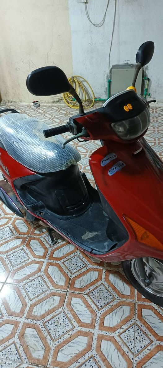 دراجه للبيع نوع فراشه فحل نضيفه الكفر لاامام كامله مجفته السعر350 او بيه مجال الرقم ***********
