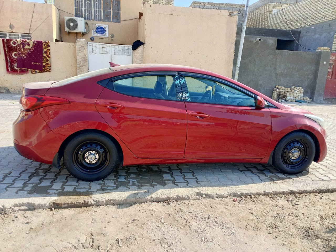 السلام عليكم سياره النترا موديل 15 وارد امريكي حدثه جاملغ المامي فقط سياره نص فول   

سعر 122 وبيه مجال 
***********
