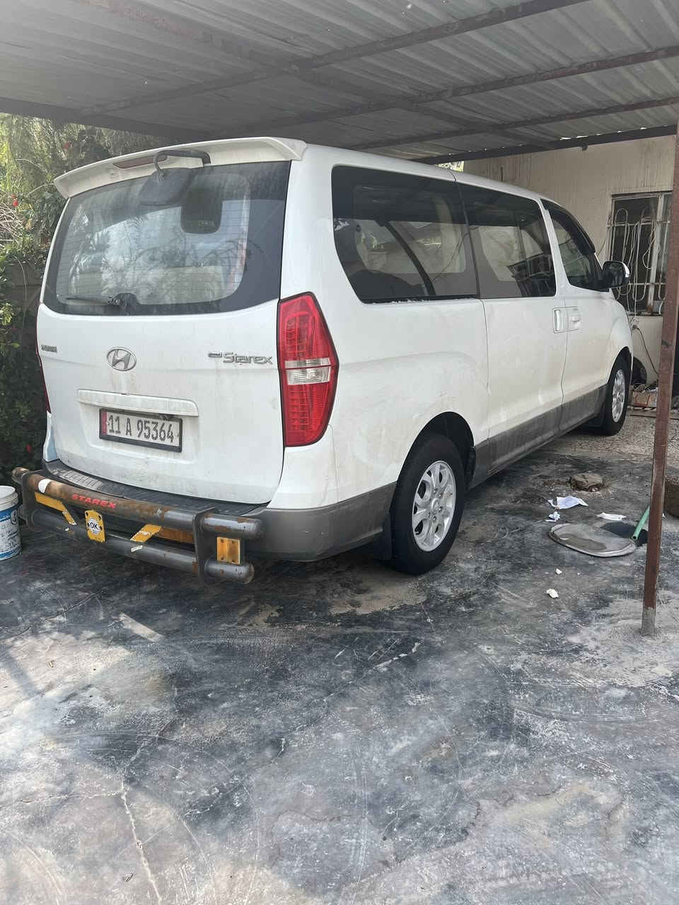 بسم الله الرحمن الرحيم سياره للبيع ستاركس موديل 2010 رقم بغداد انكليزي كامل ابسمي فول موصفات السياره كفاله من الصبغ بس بيه بارد بل جامرلغ الخلفي المري ماكو وياها دوشمه جديده سفاري جدد شاشه جبيره المكان ديالئ شهربان رقم الهاتف ***********مكينه جديده تخم تاير السياره كامله مكمله السعر 145وبيه مجال
