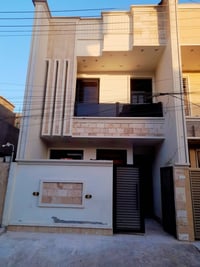 بيت للبيع مساحه ١٠٠ متر طابو صرف قاطين بناء ٢٠٢٦ باقي على التشطيب بسم ...