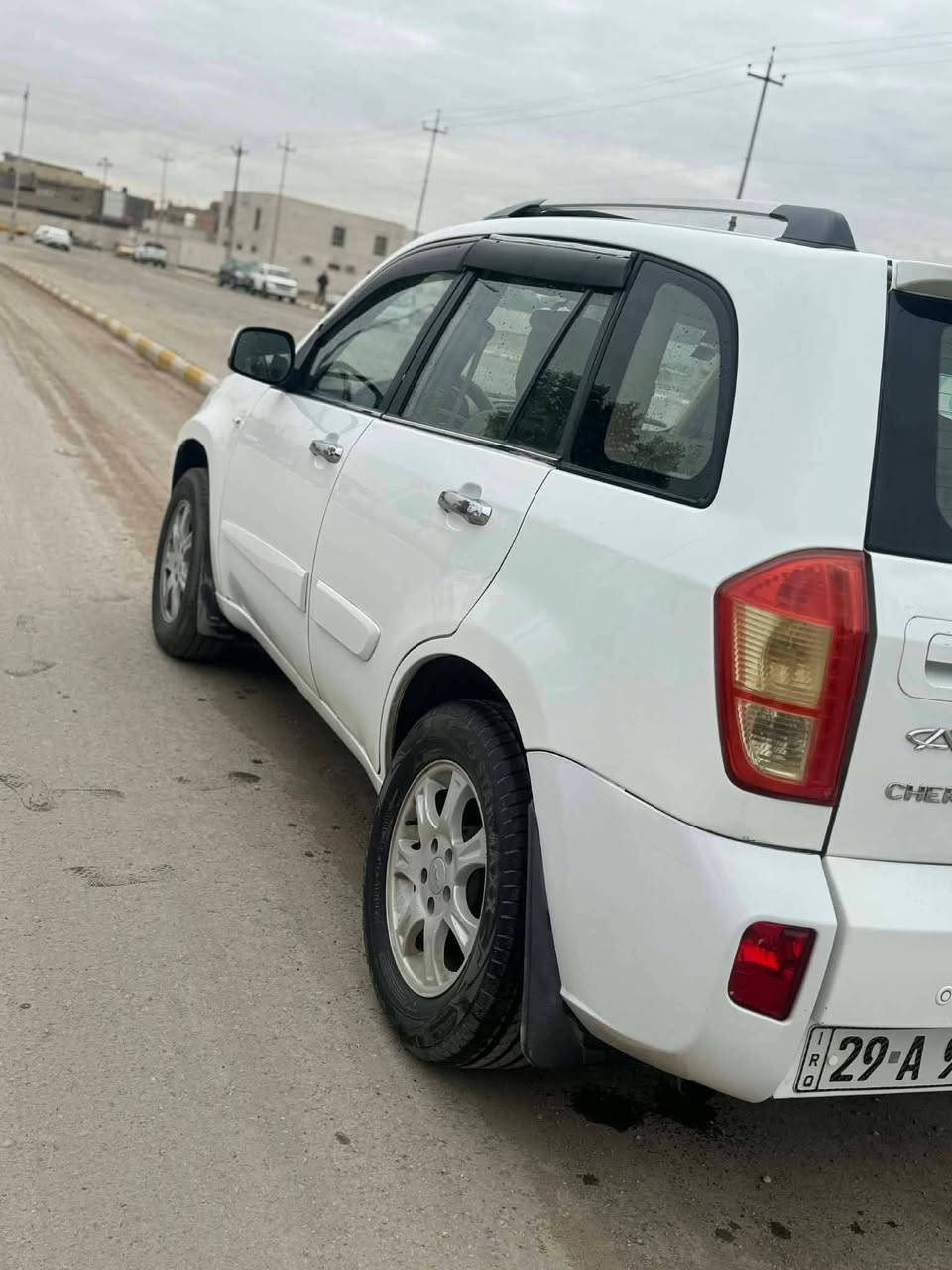 السلام عليكم تيكو 2015 كير ميكانيك مكينه كير خير من الله بيهه منضومة غاز السياره نضيفه جدا مكفوله عدا خياس ملكط فتحه سقف شغاله شاشه اندرويد كهربائيات شغاله ماتصرف عليه ربع رقم واسط الجديد الإنكليزي هزه جديده السعر 75 وبيه مجال قليل  مكان واسط كوت مركز المدينه للاستفسار على الرقم ***********
