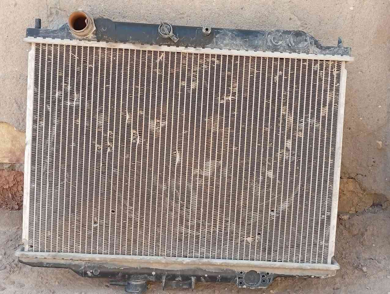 راديتر للبيع مال نيسان عالي ساروين اصليه سعر 50 مكان بابل محاويل رقم الهاتف ***********
