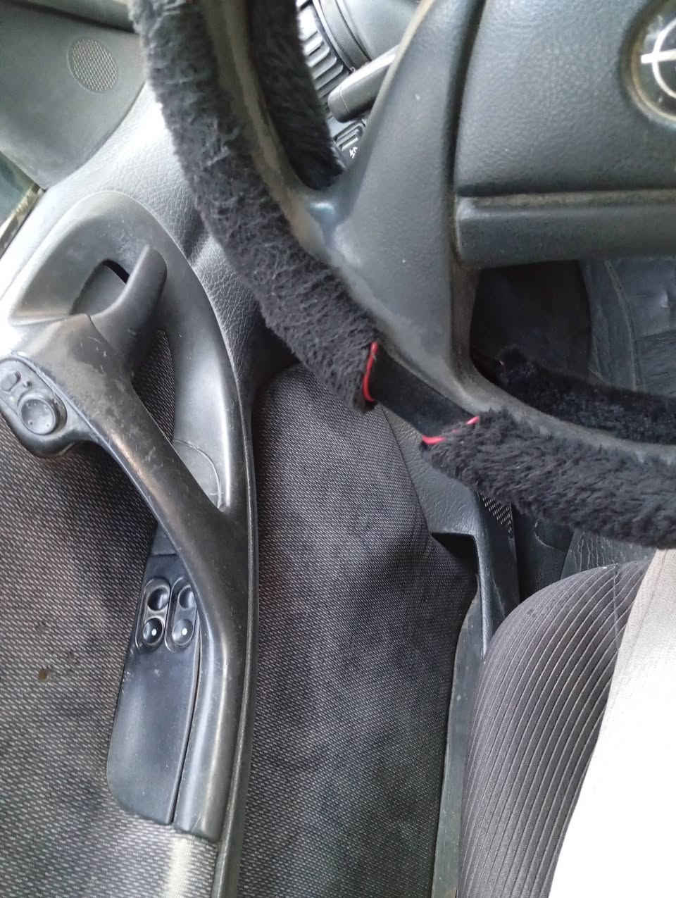 أستر للبيع 

ماكينه 20 قفل مركزي باور كاربون موجود موديل 93 

سعر 37


**إذا كنت صاحب هذا الإعلان وتريد حذفه لأي سبب، رجاءا أرسل رسالة إلى الدعم الفني**