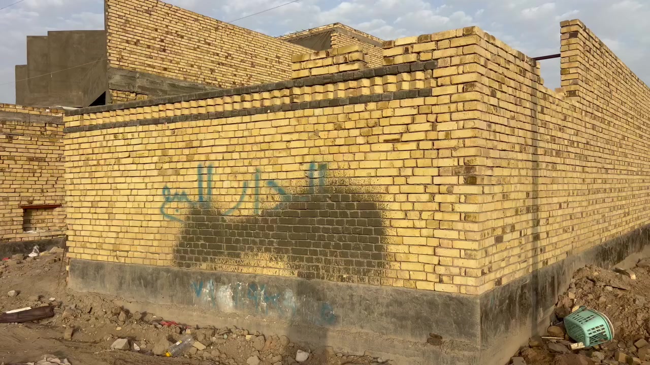 بيت هيكل البيع المساحه ٢٥٠ م زراعي الاسكان الصناعي قرب مجمع نور الناضر يبعد عن السريع ٢٠٠ م شارع ١٥ مجاري ماي كامل الاستفسار *********** او ***********
