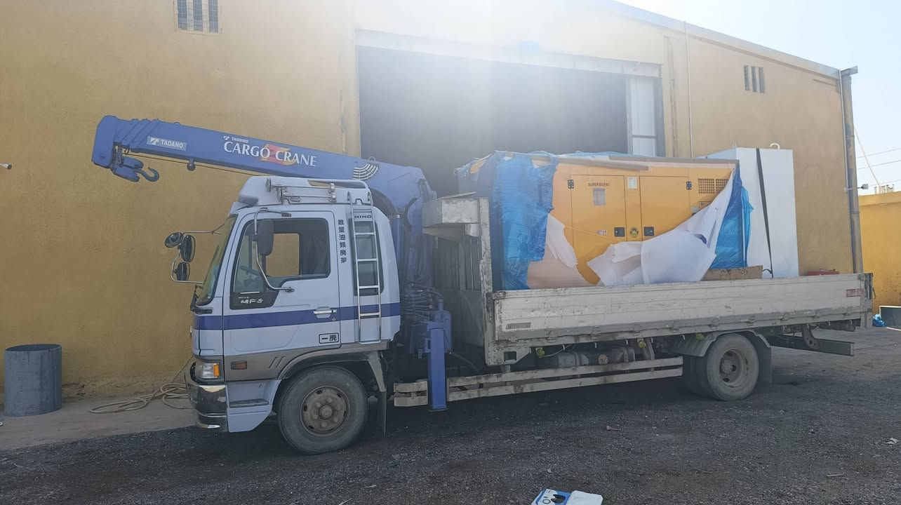 سلام عليكم هينو البيع مديل 95 مكينه 80عادي تخم تير كرين كاركو مكفوله سياره يسره جاهز كبل السغل مكاني الديوانيه (***********)
