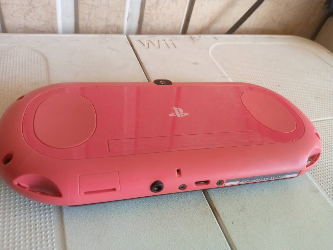 PSVita .
رام ١٢٨ كيكا .
للتواصل .*********** .
