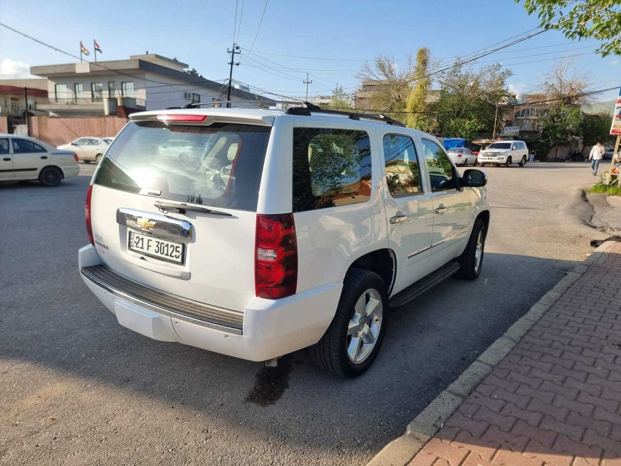 CHEVROLET TAHOE 2009‌

بۆیاخی نییە بە شەرت  
پێش و پشتی كه‌پسه‌ 
  

گێر و مه‌كینه‌و كارابای به‌ شه‌رت 
ته‌نها فڕۆشتنه‌ 
نرخی ٢٤٠ وه‌ره‌قه مه‌جالێكی كه‌م 

0771 993 6890
_____________________
CHEVROLET TAHOE 2009 

بدون صبخ 
خلفي و امامي بشرت 
كلش عام سيارة بشرت 
240$
0771 993 6890 السليمانية, العراق
