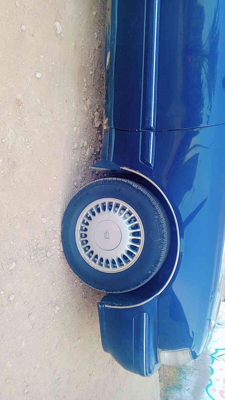 سيارة راس الثور للبيع لون نيلي باسمي تحويل مباشر
مكفولة من الصبغ والظربة والعيب الشرعي 
كير مكينة. كفالة. تبريد شغال سعرها 95 
رقم الهاتف *********** مكان السيارة ذي قار / النصر
