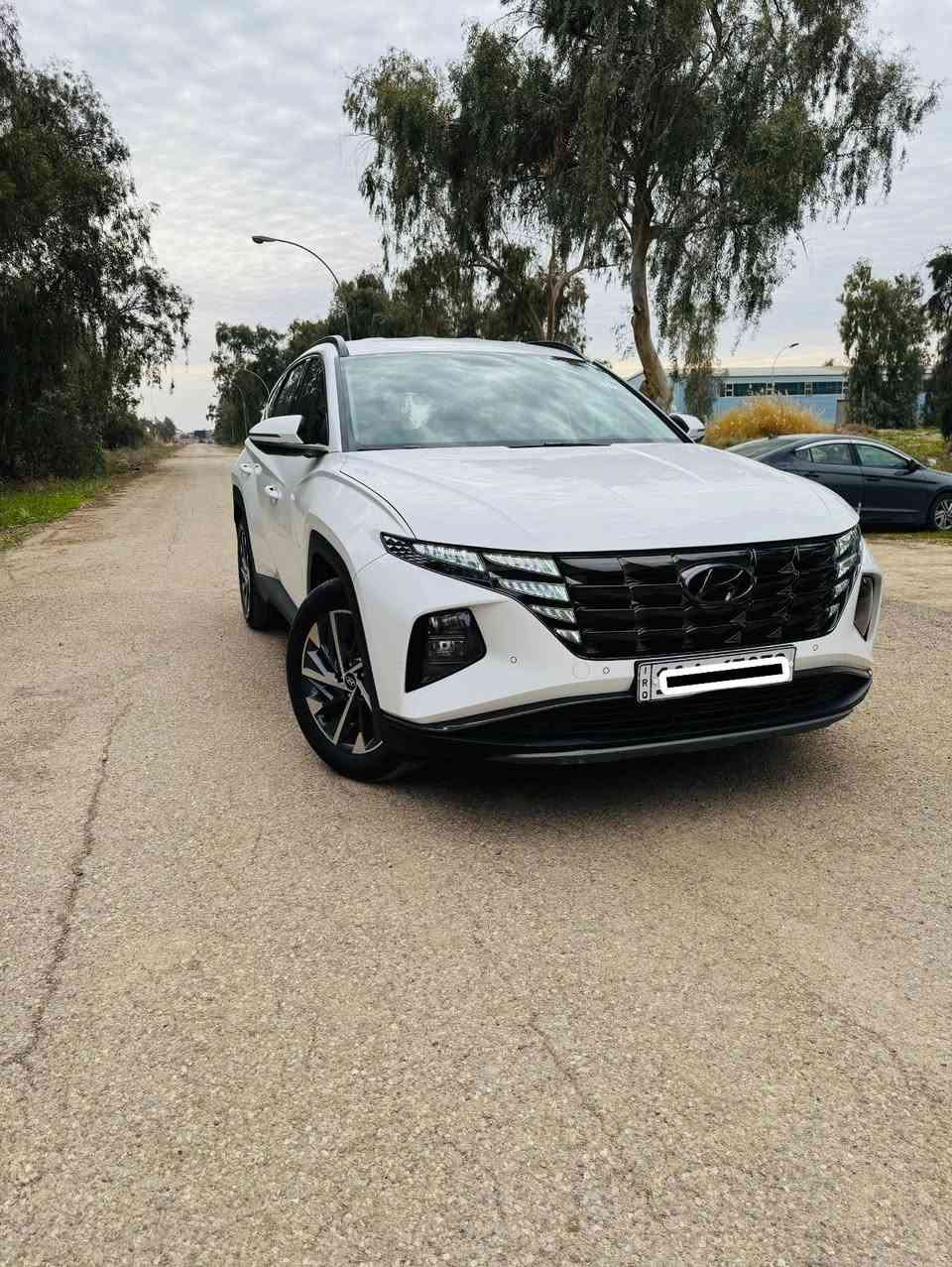 ال24 التوسان
فول عدا الفتحه الكفاله عامه الرقم بغداد ماشيه 15الف حقيقي والسونار مرفق الصور 
السياره تحويل ثاني يوم مكاني بغداد الراشديه 
***********
