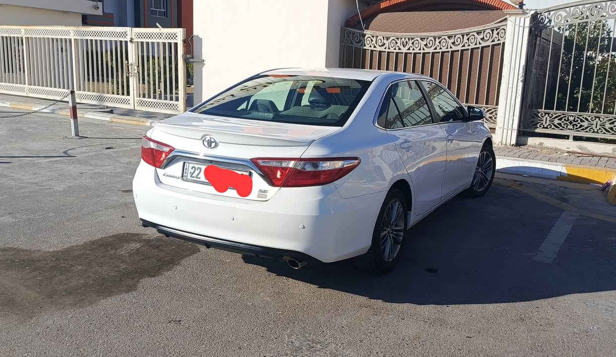 السلام عليكم
كامري موديل 2015
بيع فقط
مواصفات SE 
داخل اسود
تحكمات ستيرن 
منظومة تبريد سليمه 100٪ 
ادامه كامله لمنظومة الأحتراق 
منظومه زنون جديده واصلي
تخم تاير جديد
بيها باب عكس السائق الامامي مبدل نفس الون فقط
ايرباكات سليمة وضع شركة
كير محرك بشرط 
ماشيه 173 ميل
السياره رقم اربيل بسمي تحويل مباشر تنتهي 2027

السعر 168 وبيها مجال بسيط
مكان السيارة في الفلوجة 
***********

@الجميع
