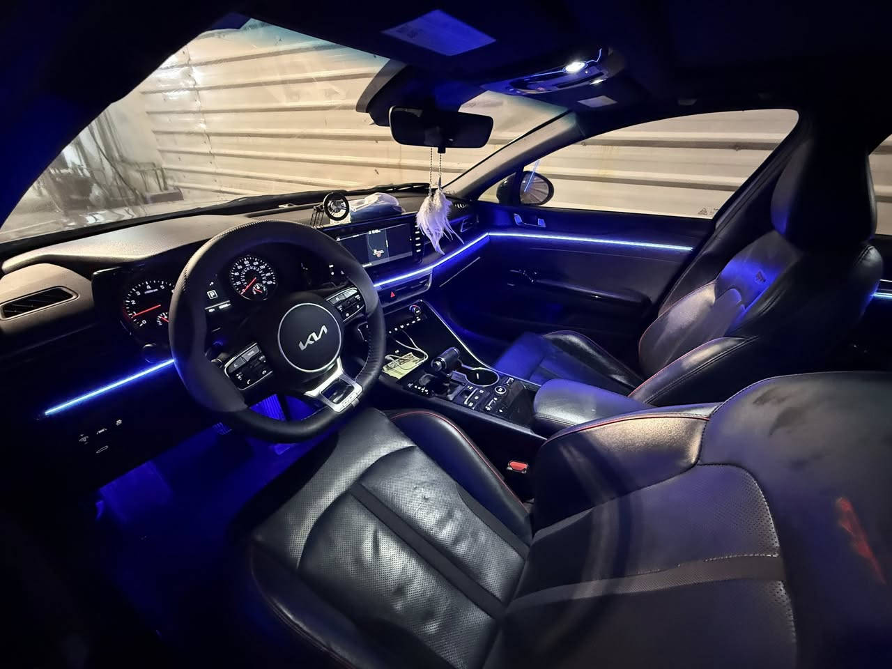 كي فايف 22 جي تي رياضي
محرك 2500 تيربو 
رقم بغداد الجديد 
ماشيه 70 الف كيلو
فوول اعلى فئة اجت ب k5 
بانورما 
سستم صوت 
تدفئة تبريد كشنات 
هيتر ستيرن 
قيادة ذاتيه
تحديد مسار
اوتو هولد 
سايد بريك بصمة 
أناره داخليه كامله مضاف الها 
تدفئه و تبريد مقاعد كهربائيه
كامرات 360 + حساسات امامي خلفي
صور الحادث بلمنشور بدون ايرباك 
بدون تبديل  
السيارة كامله بدون اي نقص 
للاستفسار واتساب
***********

