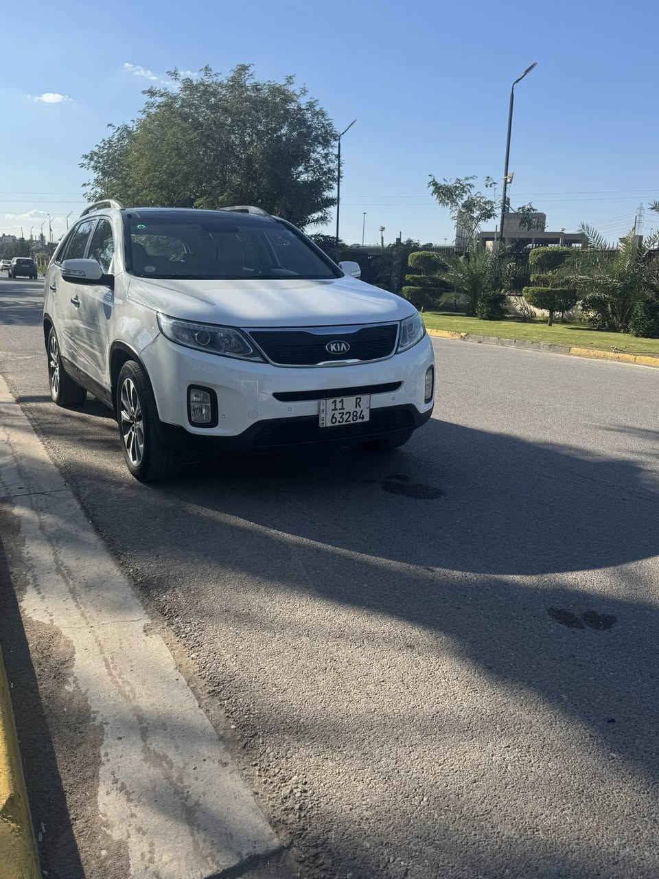 السلام عليكم للبيع سورنتو موديل 2014 فول مواصفات مكفوله من الصبغ ماشيه 157000السعر185 بيهه مجالللاستفسار *********** مكان السياره بغداد حي الجامعه
