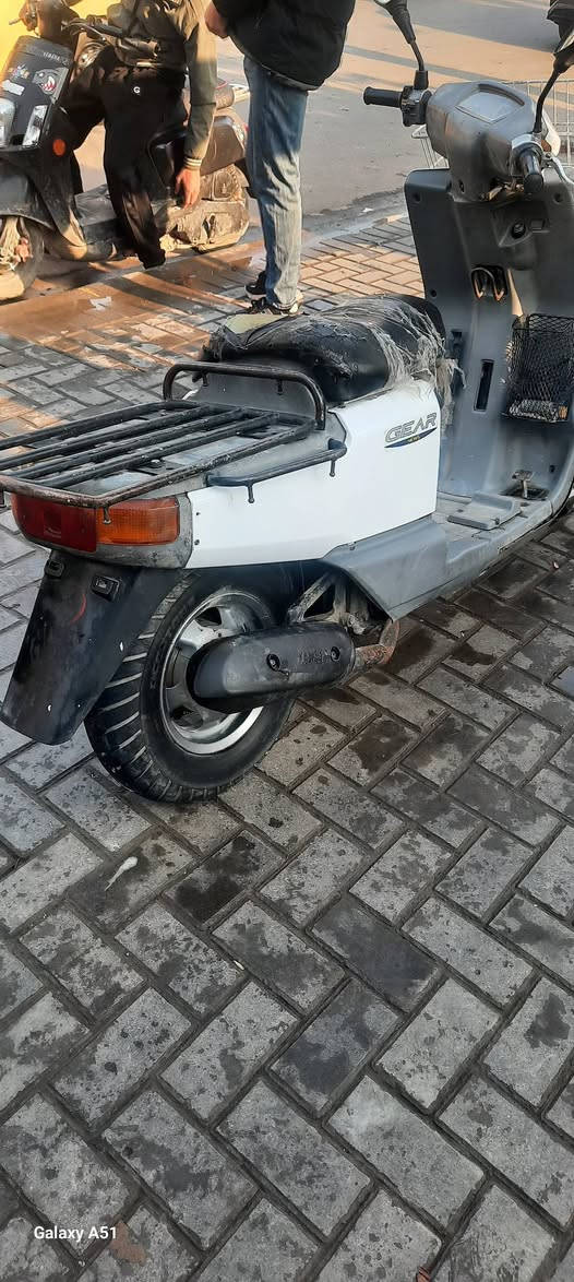 دراجه بيكم للبيع السعر ٣٠٠ وبيه مجال نقص ستان تعليك وقبق باتري العنوان بغداد الكاظميه ***********
