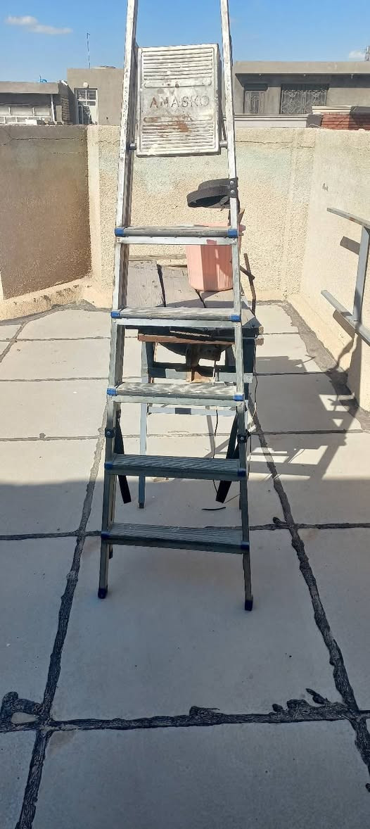 السلام عليكم.. غراض للبيع شلع والسعر والتفاصيل خاص
كمبريسر شغال بس قبغ الدهن مفطور ويسرب قليل 
ميز منشار خشب شغال 
ستاند دريل + دريل تثقيب
درج المنيوم 
لاحمة نقطية 
بغداد حي الجهاد


**إذا كنت صاحب هذا الإعلان وتريد حذفه لأي سبب، رجاءا أرسل رسالة إلى الدعم الفني**