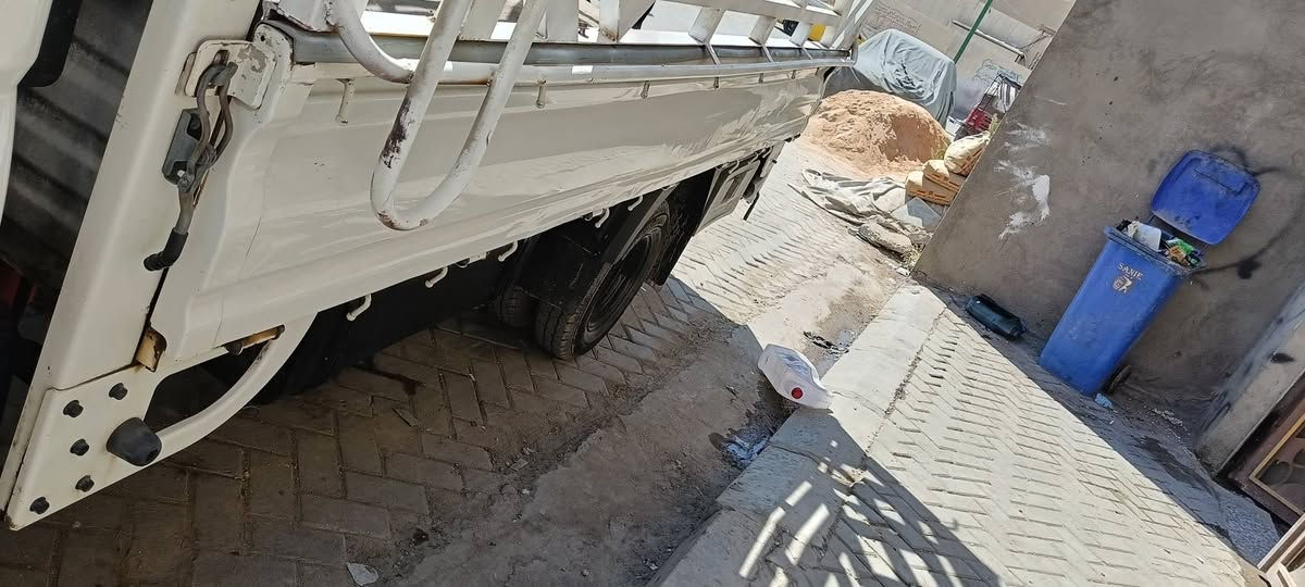 غراض فحل تك 8 جنكال للبيع
صفاح + باب خلفي 200 الف 
محجر 250 الف
دعاميه 40 الف 
مكانهم مدينة الصدر 
***********
