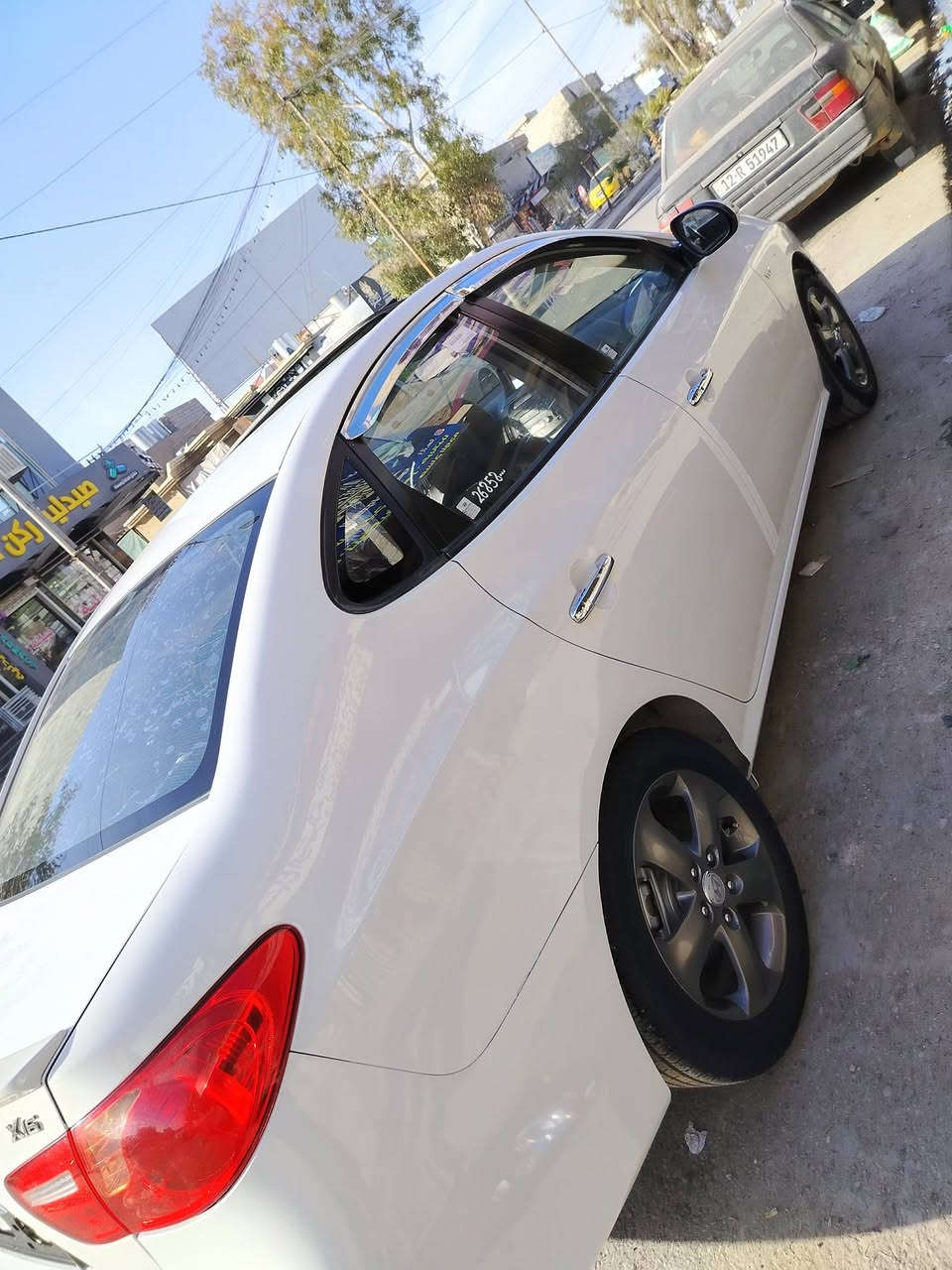 السياره فول مواصفات
بصمه 

باب بصمه 

صندوك بصمه

سلايت 

ماشية 187

السياره واحد ع واحد

ضرر سيارة باب مبدل باب الوره 

باب الكدام اليمين جوه لمرايه معجون وصبغ 

ول دواوير معجون شويه لخلفيه 

السعر 130 بيه مجال 

***********
