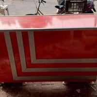 ميز مكتب • ١٤١×٦٣ • كركوك