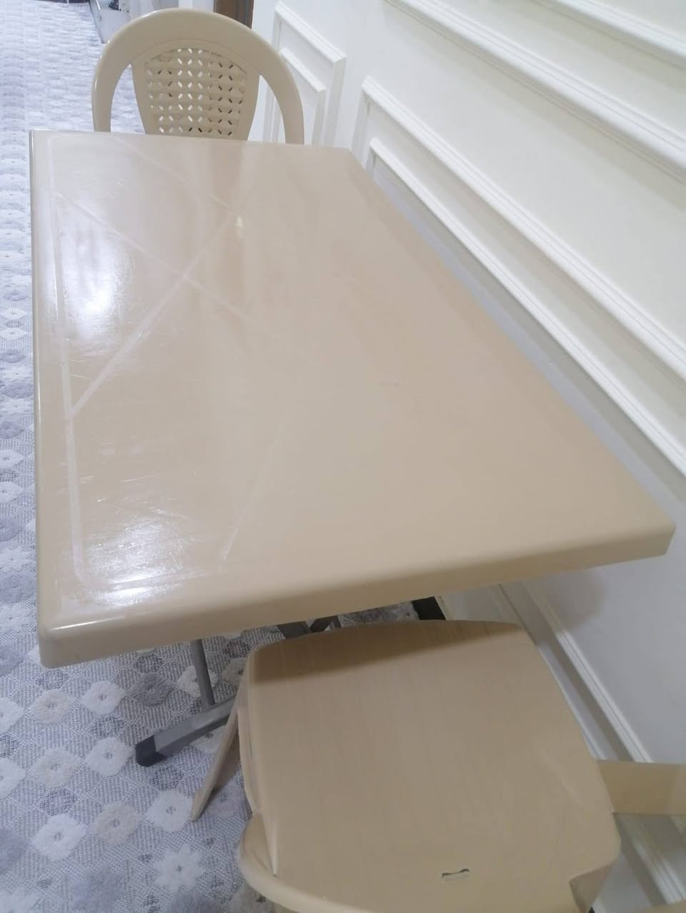 سلام عليكم طبلات كل طبلا وكرسيين  ب٥٠ وبيهن  مجال مكاني البصره معقل ***********
