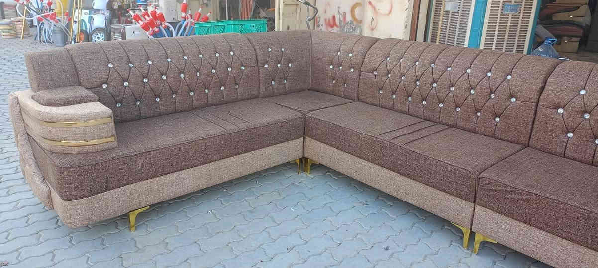 #معرض_علاوي_الدغيش_للاثاث_المنزلي 🫡❤️
ديوان عراقي شغل حطاطه خشب بلوك اسود بلكامل
قياس 7 امتار 5 قطّع 11 مقعد شغلنا الخاص بضمان حقيقي يمتد لسنوات الاسفنج اكسترا والخشب بلوك عراقي جدا ثقيل اضافة إلى نوعية الاقماش الممتازة والأصليه
#مستعدون_لمراوس_الاثاث_المستعمل_بجديد ❤️
#الي_عندو_اي_غرض_للبيع_يراسلنا_على_الواتساب
#للاستفسار_***********(علاوي الدغيش)
او ( *********** / علاوي الدغيش )

#العنوان (صلاح الدين / بيجي / داخل السوق / مقابل اسواق الشاطي )

واهلا وسهلا بجميع زبائننا الكرام وحياكم الله
