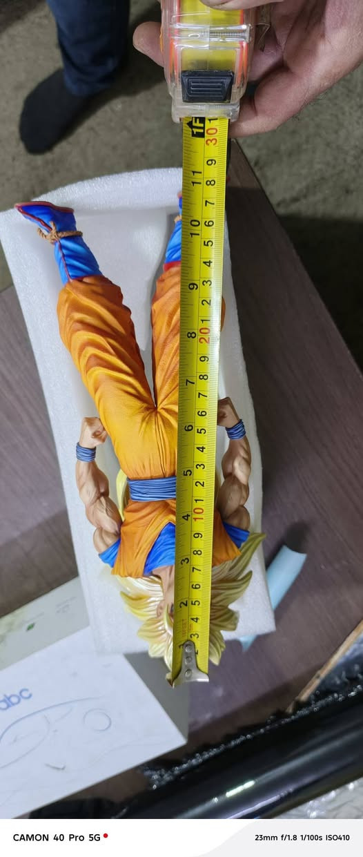 م
مجسم 
الطول ٣٠ سانتيم
***********
