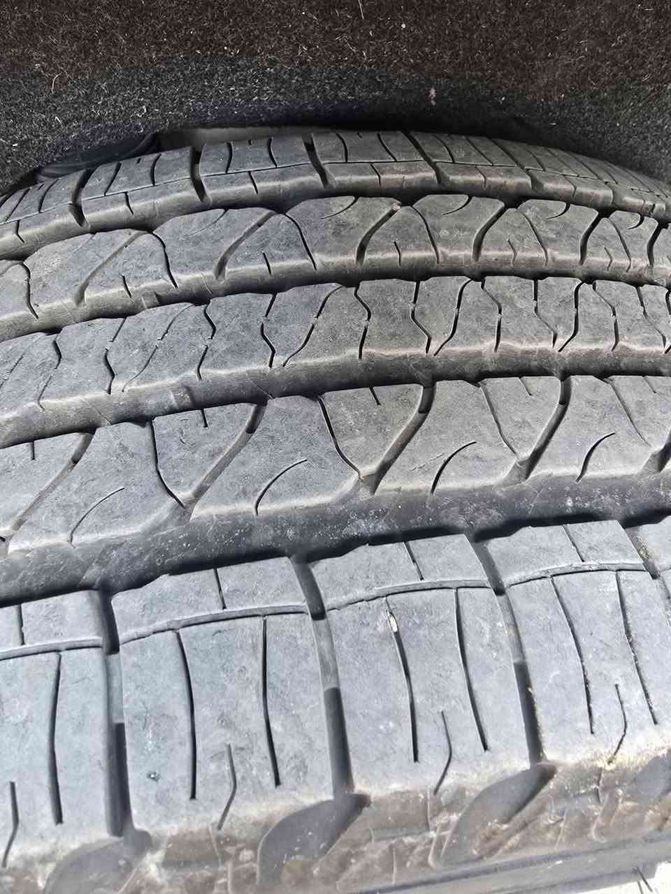 بيع فقطو تخم ويل جيب مع تخم تاير كودير انتاج 23 نظافه ١٠٠% السعر ٥٥٠ الف قفل قفل قفل ***********
