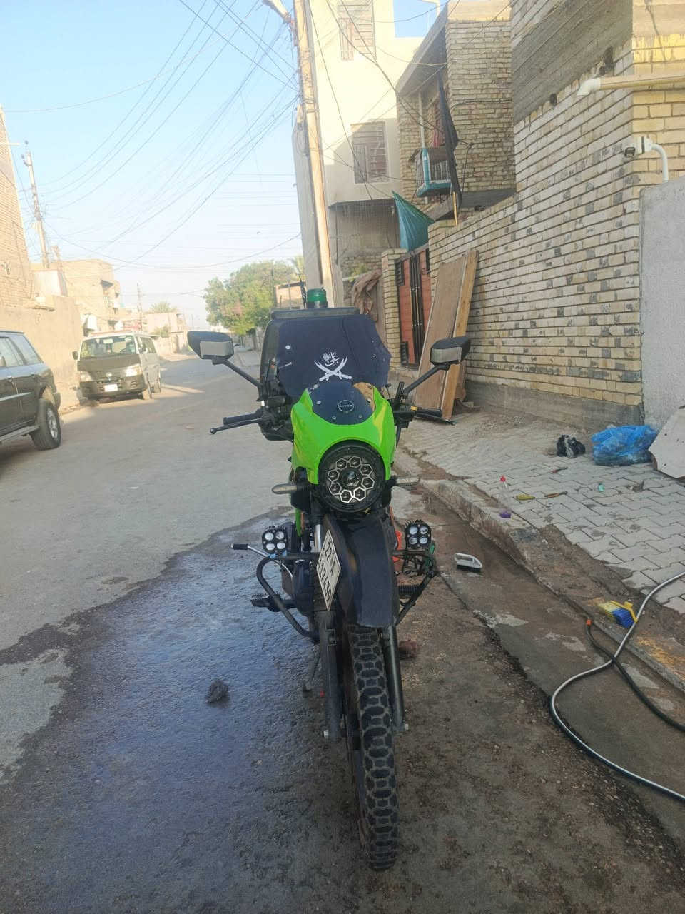 السلام عليكم
دايون موديل 25 رقم اربيل 
ماشيه 26 الف 
نقصها فقط صفاحية مال باتري 
سعرها 2500 وبيها مجال
تواصل واتساب او اتصال
***********
