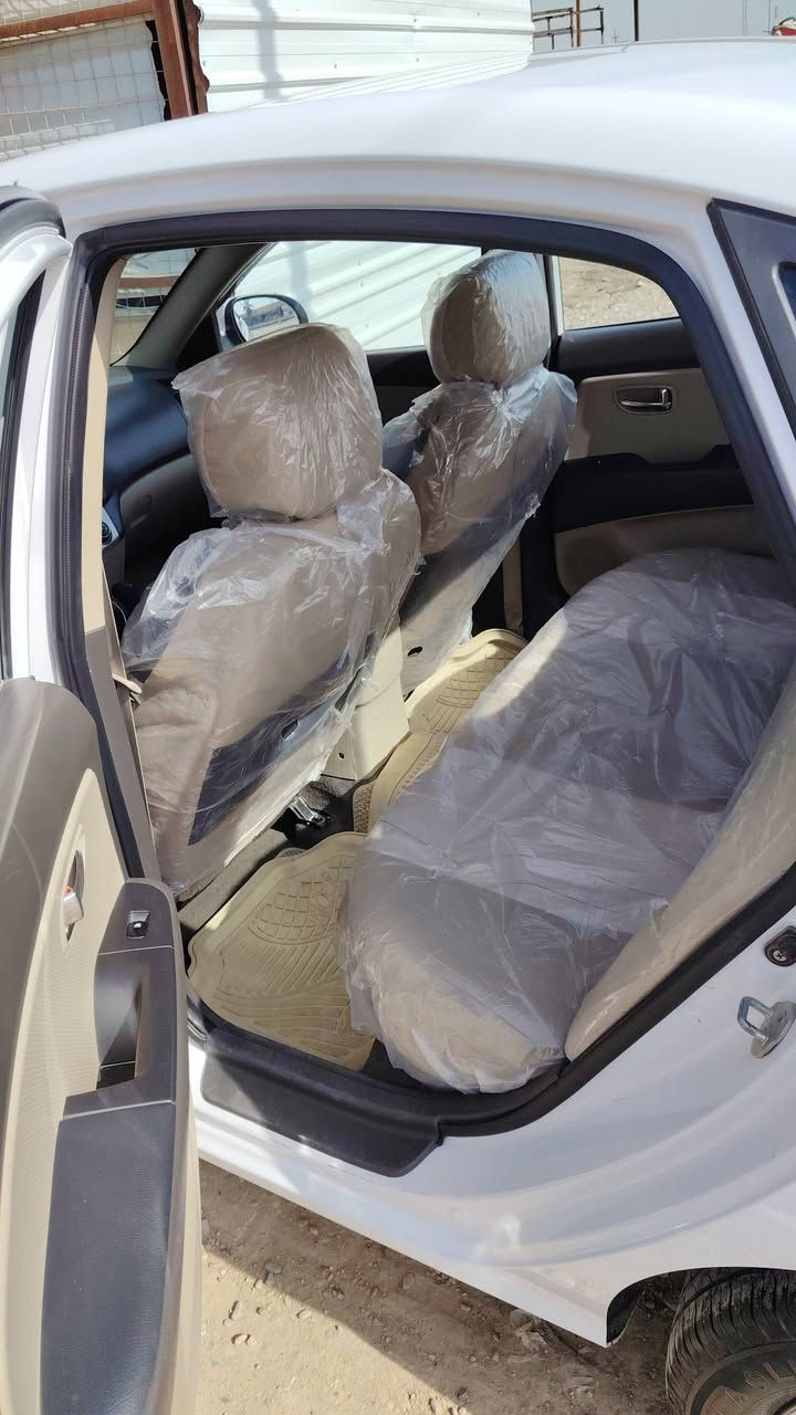 سلاام عليكم
النتره 2011 

كير محرك شرط شركه

رقم دولي بسمي

تخم تاير صدر امامي خلفي بعده علشركه

السياره مكفوله لا صبق ولا بارد
ماشيه ١٦٠ 

السعر 133$بيها شويه مجال***********
