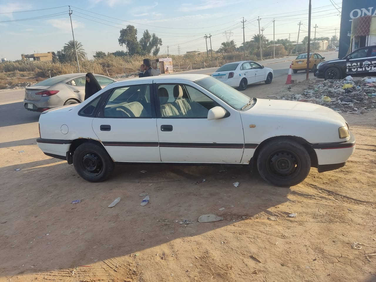 سلام عليكم سياره لبيع ابوبل فكترا نضيفه مكينه وكير شرط مداور ثاني يوم مكلف بل النشر هاذ رقم صاحبه *********** سياره نضيفه حيل سعره 33وبيه مجال
