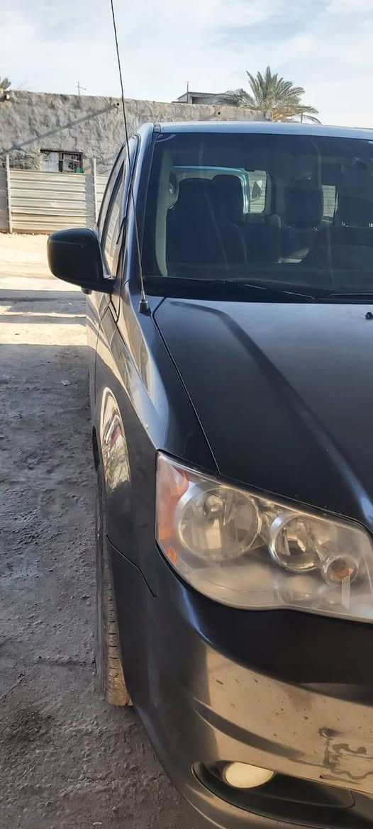 دوج كرفان 
2019
وارد امريكي
موصفات نص فول 
الضرر :جاملق الايمن وبيهة فحص 
السعر 150 وبيهة مجال 
للاستفسار
***********
