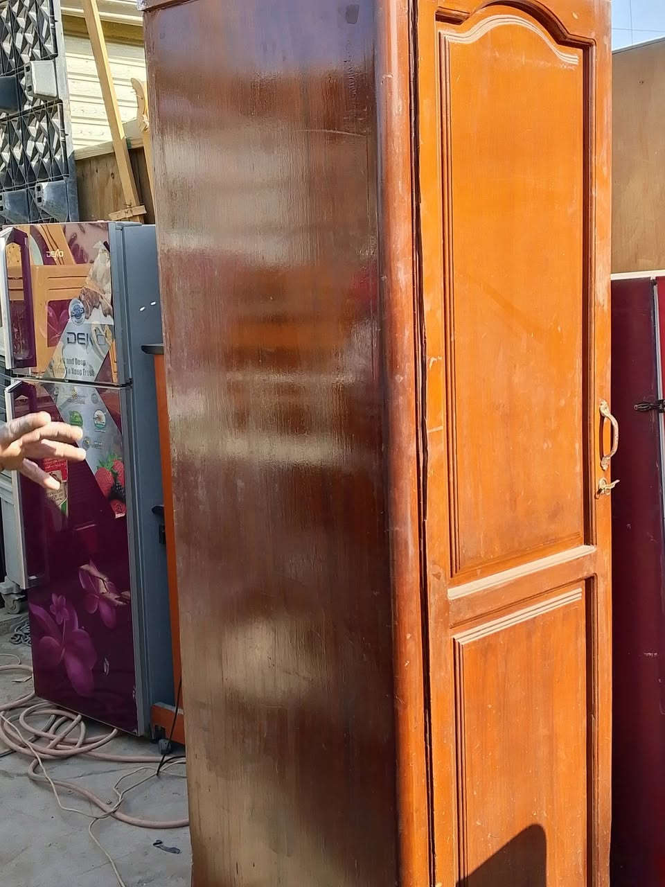 كنتور باب وحده 60الف مكان بغداد شعله جكوك موجود توصيل داخل بغداد ***********
