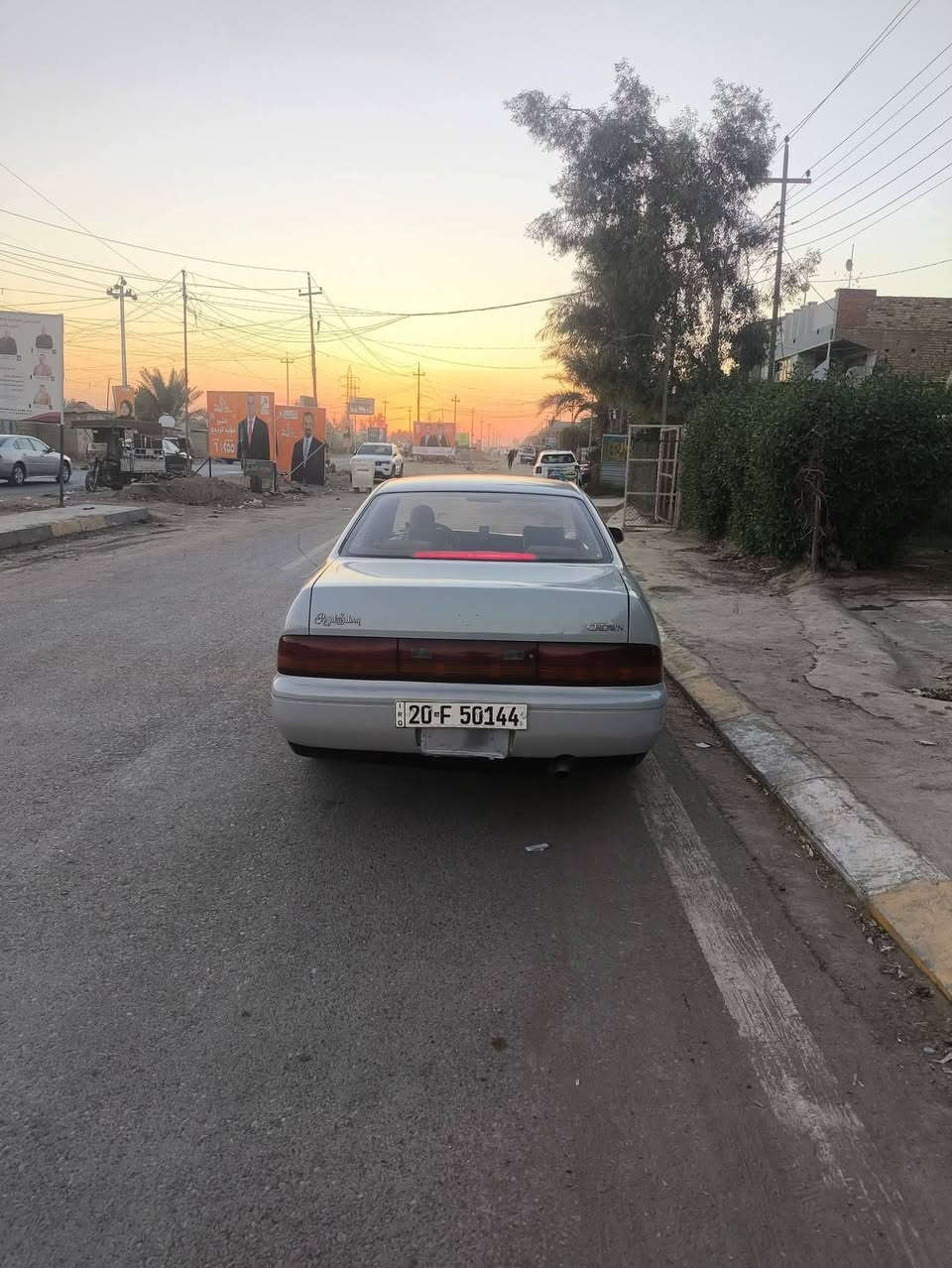 سلام عليكم بطه للبيع او مراوس رقم نكليزي بسمي مديل 93 مكانه الديوانيه مكينه كير حاويه جديده حداديه نضيفه دواخل نضيفه سياره جاهزه الخاص موجود اوتصال واني خادمك//***********
