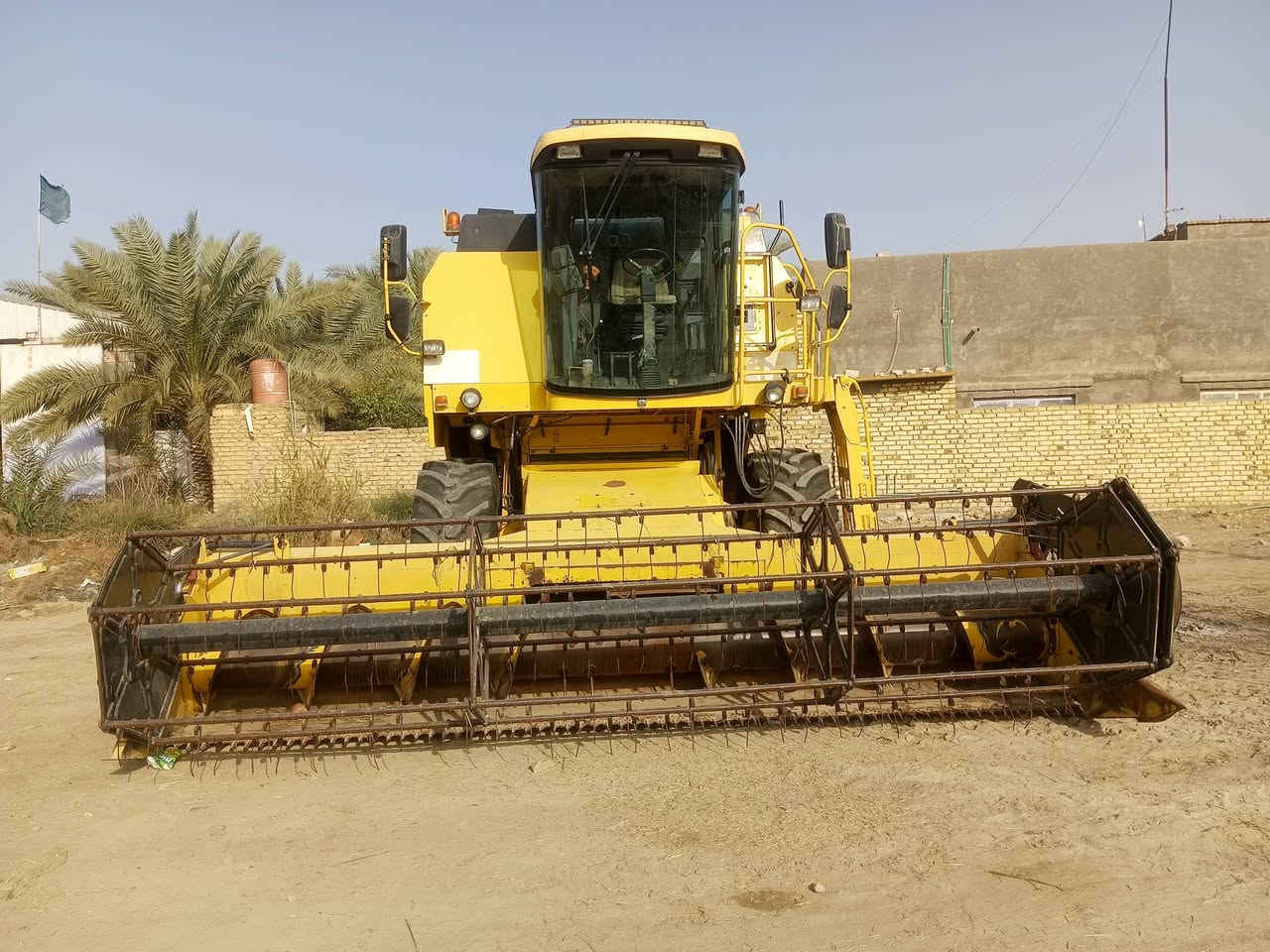 السلام عليكم للبيع حاصوده موديل 2006 فول مواصفات مكفوله من طق والحيم خمسه بلم دبل درام طبله 17 ***********
