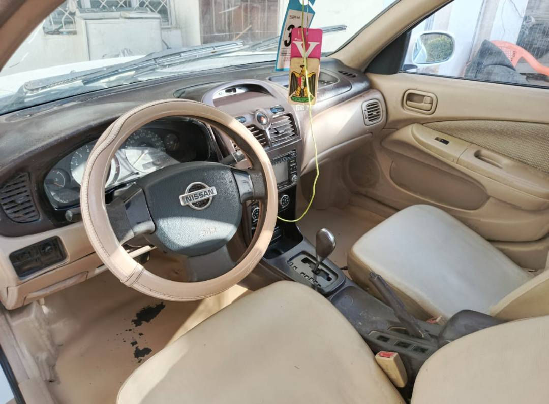 السلام عليكم 
نيسان صني موديل 2008 للبيع 
تفاصيل السياره اتصل على رقم صاحب السياره 
***********
