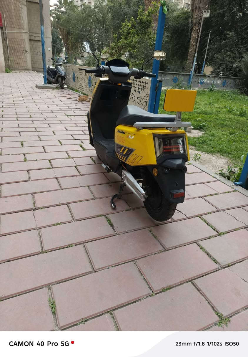 دراجه  شحن  نضيفه  جدا لوك  ملف  ٢٠٠٠  سعر  ٥٥٠  ومجال  حك جيه  مماني  العلاوي  سرعتعا ٦٠  وفوك  ***********
