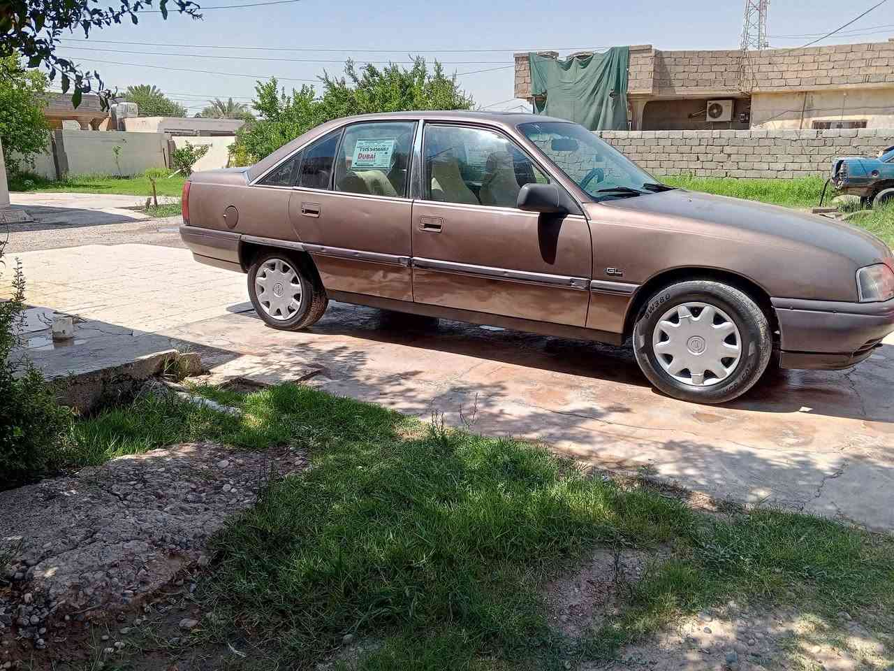 السلام عليكم مكلف بلنشر اوبل اوميكا للبيع موديل 88حجم20 كير محرك شرط طخم نضيف كهربائيات كلهه شغاله تايرات نص بدون خياس السعر 24وبيهه مجال سنويه لل2029شرط وكاله وتحويل من الشرعي***********
