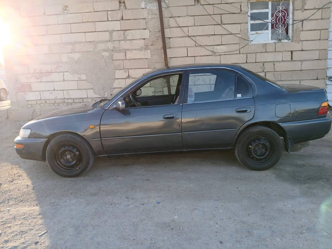 السلام عليكم كورلا 92 رقمه ذي قار بسمي مكينه 1800 تبريد شغال مصبوغه عام مكان السياره ذي قار سوق الشيوخ  سعر. 38 #***********
