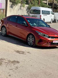 فورتي جيتي ٢٠٢٢ حداثه كلش خفيف جاملغ او بنيد والباقي مكفول بدون دواخل ...