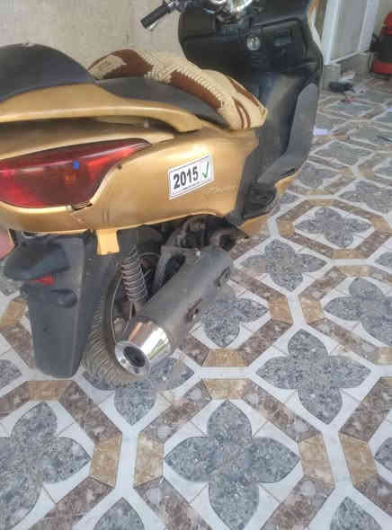 السلام عليكم فورزه0▪︎8دراجه حلوه مكينته لا تبخير ولا تنقيص دراجه كير ملغي السعر 850بيه مجال واسط الزبيديه 
الاستفسار ***********
